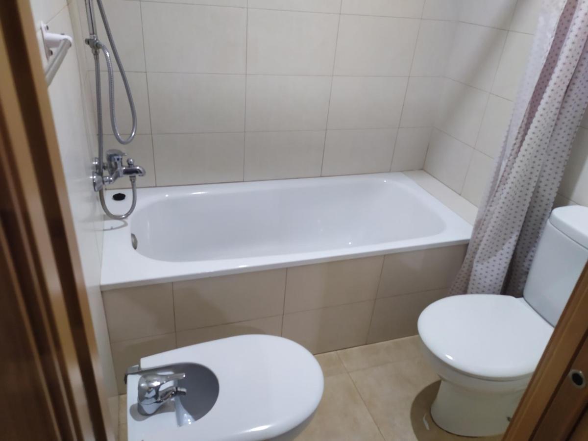 Habitacion En Un Apartamento Делтебре Екстериор снимка